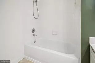 8085 Gatehouse Rd, Falls Church, VA 22042 - Photo 24