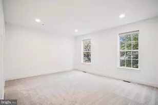 8085 Gatehouse Rd, Falls Church, VA 22042 - Photo 20