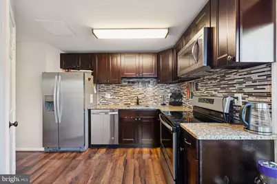 7307 Castleberg Court, Alexandria, VA 22315 - Photo 12