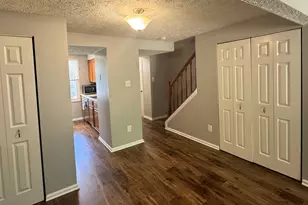 8584 Koluder Ct, Lorton, VA 22079 - Photo 4