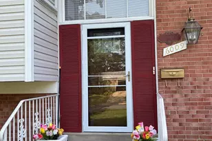 6009 Jennings Ln, Springfield, VA 22150 - Photo 4