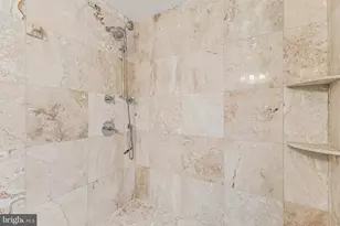 4904 Elsa Ct, Fairfax, VA 22030 - Photo 34