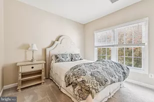 4904 Elsa Ct, Fairfax, VA 22030 - Photo 22