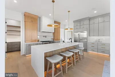 406 Dove Circle SW, Vienna, VA 22180 - Photo 12