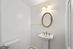 8019 Tanworth Ct, Springfield, VA 22152 - Photo 12