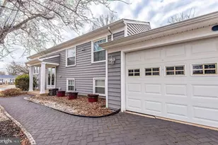 811 Fall Pl, Herndon, VA 20170 - Photo 30