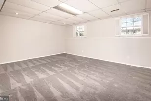 811 Fall Pl, Herndon, VA 20170 - Photo 14