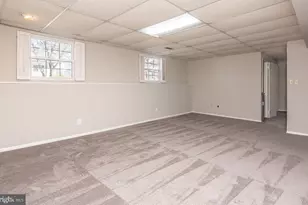 811 Fall Pl, Herndon, VA 20170 - Photo 26