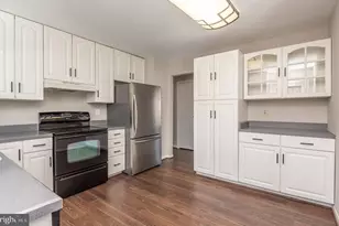 811 Fall Pl, Herndon, VA 20170 - Photo 6