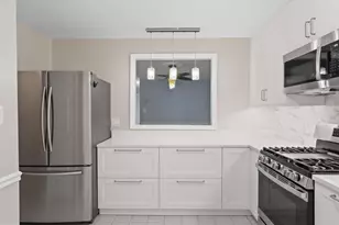 10064 Oakton Terrace Rd, Oakton, VA 22124 - Photo 10