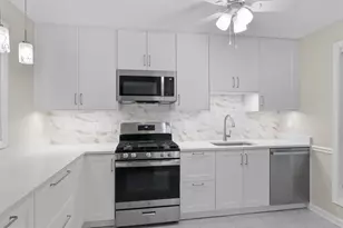 10064 Oakton Terrace Rd, Oakton, VA 22124 - Photo 8