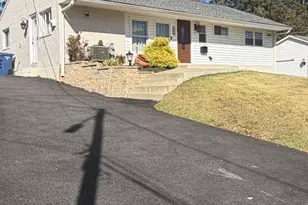 7308 Old Keene Mill Rd, Springfield, VA 22150 - Photo 2