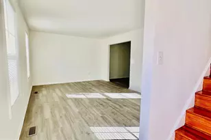 6129 Franconia Station Ln, Alexandria, VA 22310 - Photo 2