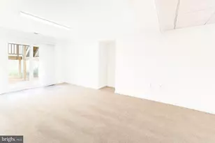 6129 Franconia Station Ln, Alexandria, VA 22310 - Photo 30