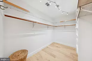 11000 Oakton Woods Way, Oakton, VA 22124 - Photo 50