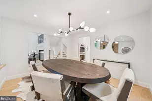 11000 Oakton Woods Way, Oakton, VA 22124 - Photo 24