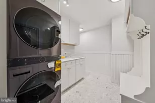 11000 Oakton Woods Way, Oakton, VA 22124 - Photo 70