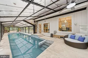 11000 Oakton Woods Way, Oakton, VA 22124 - Photo 40