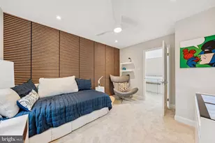 11000 Oakton Woods Way, Oakton, VA 22124 - Photo 62