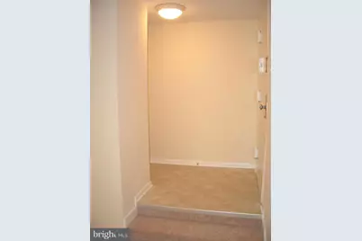 11200 Chestnut Grove Square #303, Reston, VA 20190 - Photo 2