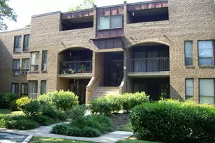 11200 Chestnut Grove Square, Reston, VA 20190 - Photo 1