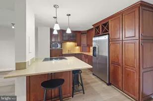 8340 Greensboro Dr, McLean, VA 22102 - Photo 2