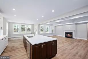 8761 Southern Oaks Pl, Lorton, VA 22079 - Photo 32