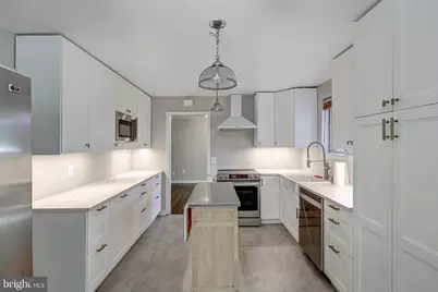 5609 Rolling Road, Springfield, VA 22151 - Photo 14