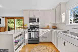 3716 Krysia Ct, Annandale, VA 22003 - Photo 30