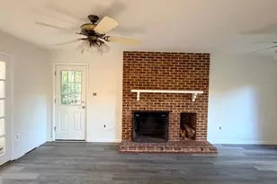 9513 Stevebrook Rd, Fairfax, VA 22032 - Photo 14