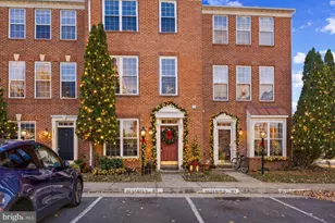 13133 Park Crescent Cir, Herndon, VA 20171 - Photo 2