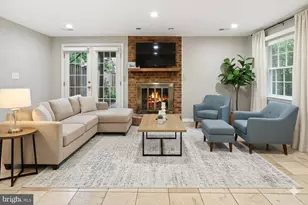 2292 Idylwood Station Ln, Falls Church, VA 22043 - Photo 14