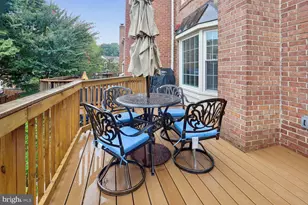 2292 Idylwood Station Ln, Falls Church, VA 22043 - Photo 6