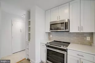 3245 Rio Dr, Falls Church, VA 22041 - Photo 12