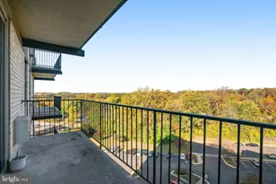 3245 Rio Dr, Falls Church, VA 22041 - Photo 16