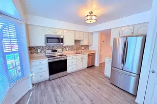 12010 Glen Alden Rd, Fairfax, VA 22030 - Photo 4