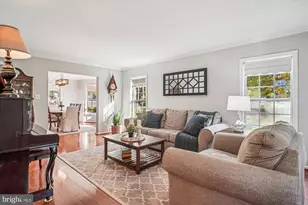 12905 Tarragon Ct, Oak Hill, VA 20171 - Photo 12