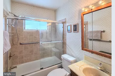 9921 Woodrow Street, Vienna, VA 22181 - Photo 10