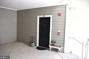 4413 Fair Stone Dr, Fairfax, VA 22033 - Photo 6