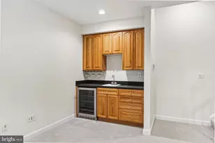 1919 Logan Manor Dr, Reston, VA 20190 - Photo 36