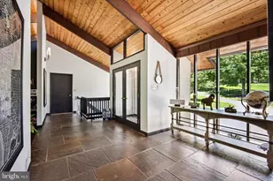 9341 Cornwell Farm Dr, Great Falls, VA 22066 - Photo 12