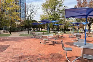 1656 Parkcrest Cir, Reston, VA 20190 - Photo 28