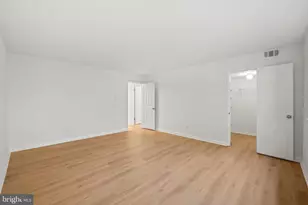 1656 Parkcrest Cir, Reston, VA 20190 - Photo 18