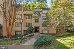 1656 Parkcrest Cir, Reston, VA 20190 - Photo 2