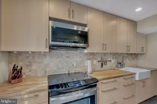 11604 Ivystone Ct, Reston, VA 20191 - Photo 10