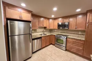 3148 Hartwick Ln, Fairfax, VA 22031 - Photo 2