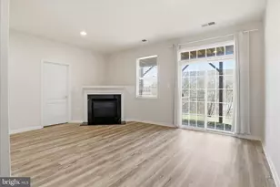 4604 Carisbrooke Ln, Fairfax, VA 22030 - Photo 20