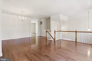 4604 Carisbrooke Ln, Fairfax, VA 22030 - Photo 6