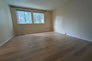 7993 Tyson Oaks Cir, Vienna, VA 22182 - Photo 10