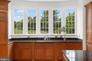 1205 Towlston Rd, Great Falls, VA 22066 - Photo 14